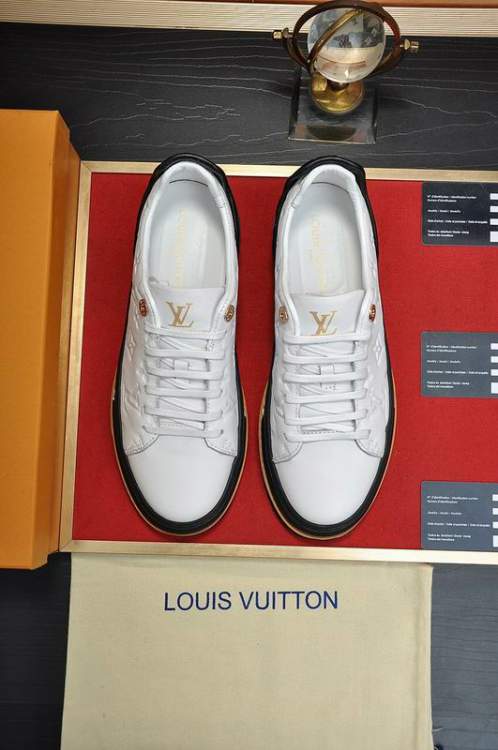 Picture of Louis Vuitton Shoes _SKULVsz38-44mnf072217234